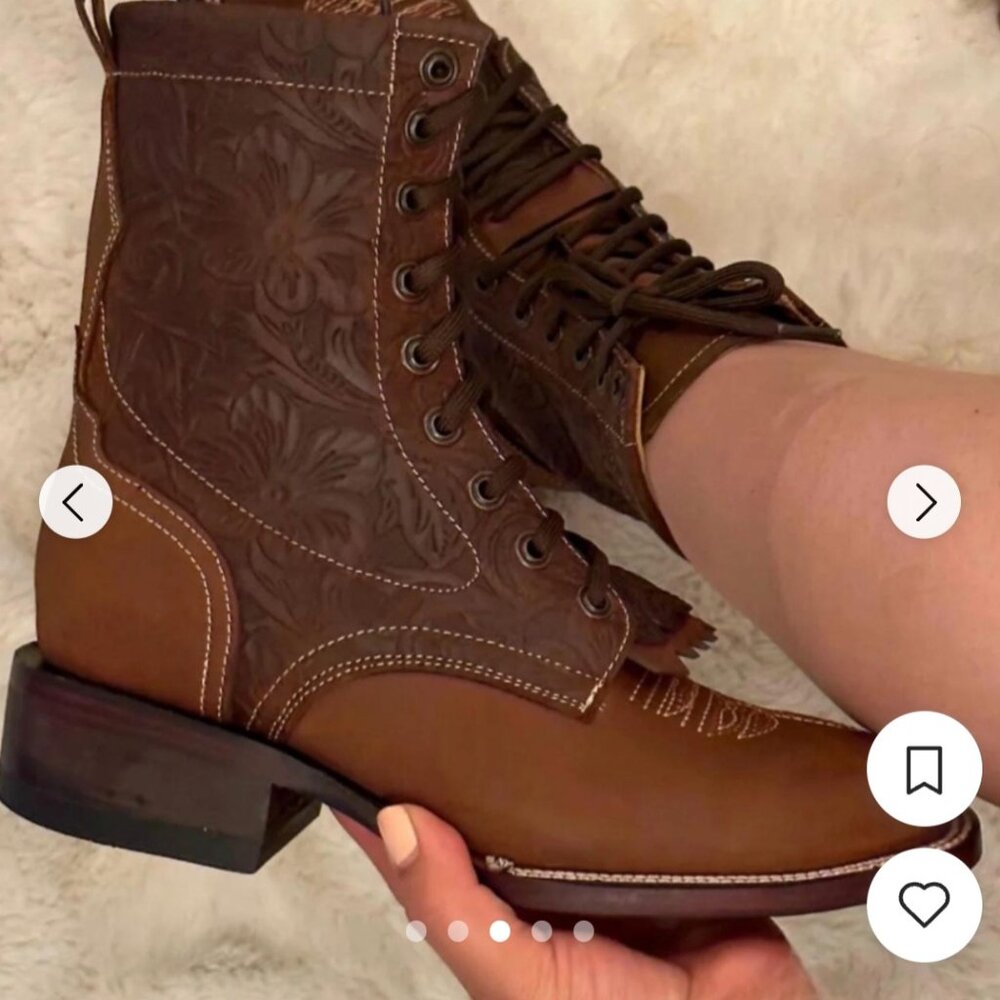 Size US 9.5 Like new condition Botas Lacer - Tan Leather Laced Tooled Boots
